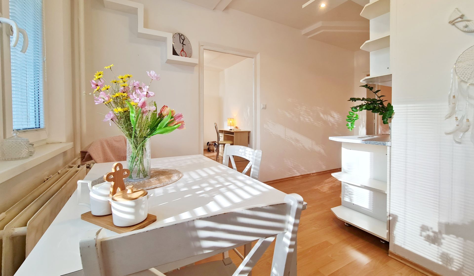 NA PRENÁJOM 2 IZBOVÝ BYT V CENTRE ZVOLENA